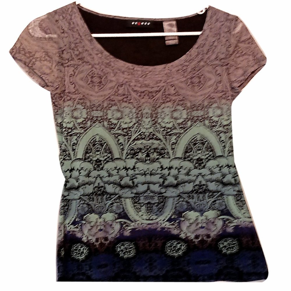 Axcess short sleeve Multi Color Blouse Size Small